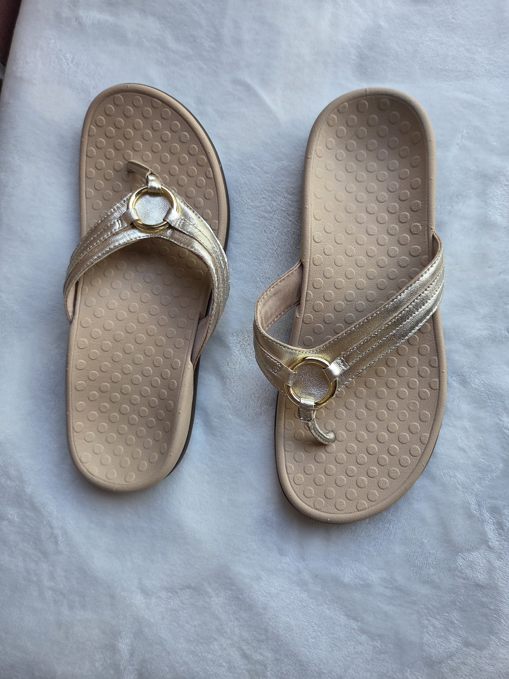 Vionic Aloe Gold Metallic Comfort Thong Sandals US 8 UK 6 EU 39